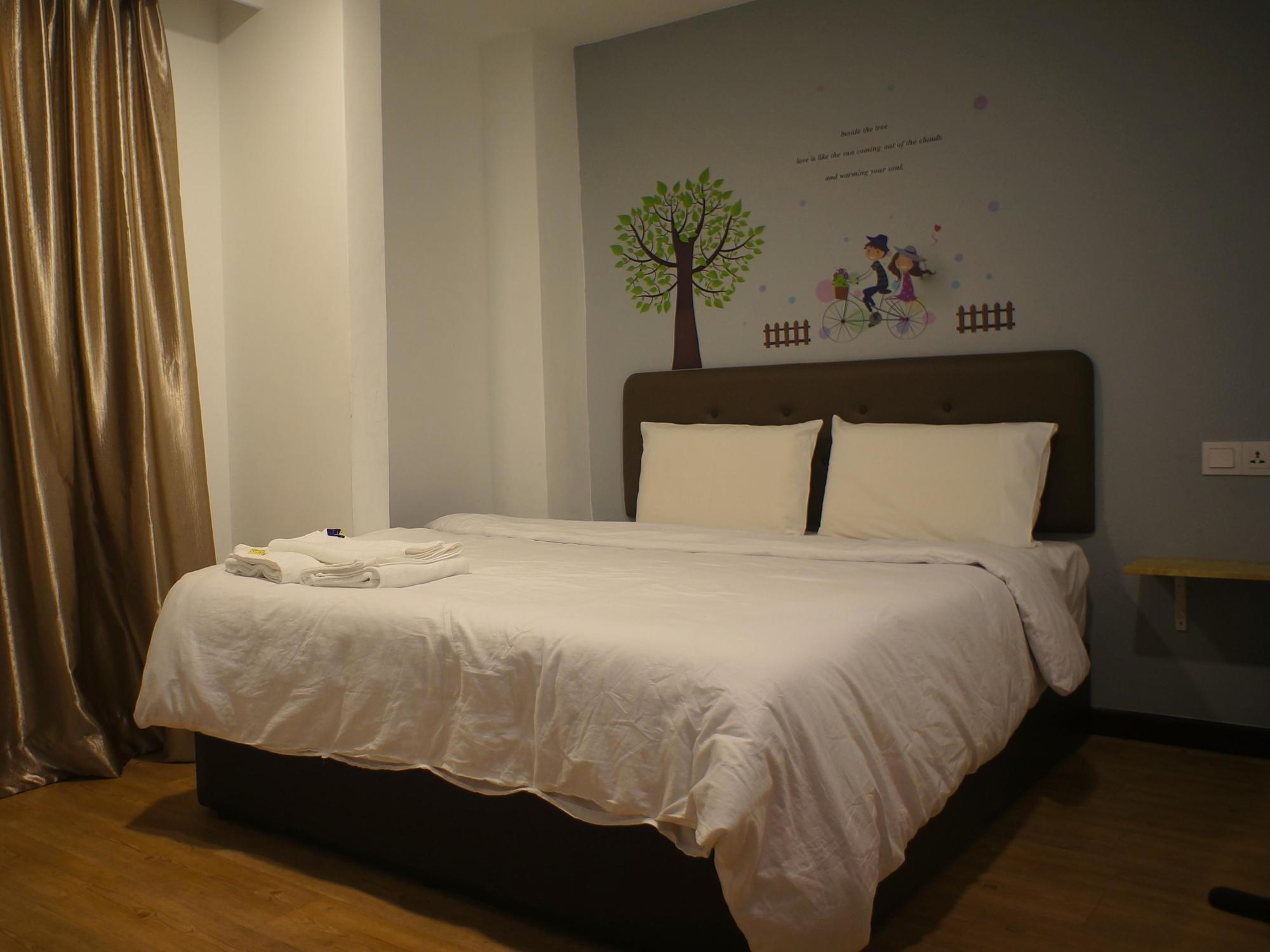 Hotel Viva Кланг Екстериор снимка